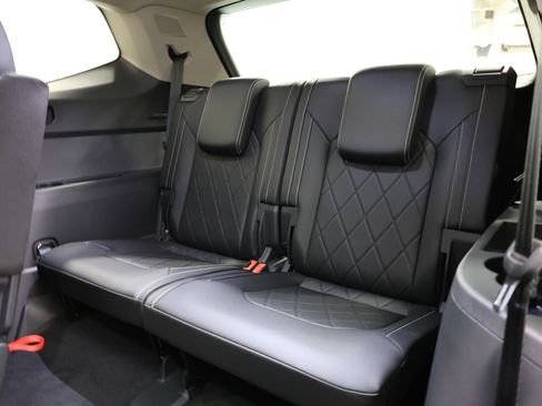 Used 2025 Volkswagen Atlas SEL Premium R-Line AWD/4WD image 28