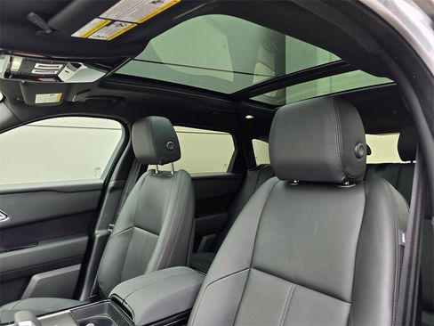 New 2026 Land Rover Range Rover Velar Dynamic SE image 23
