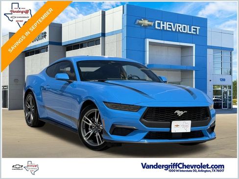 Used 2025 Ford Mustang Coupe RWD image 1