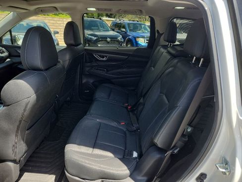 Used 2023 Subaru Ascent Limited w/ Technology Package AWD/4WD image 11