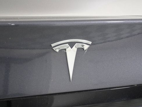 Used 2022 Tesla Model S image 22