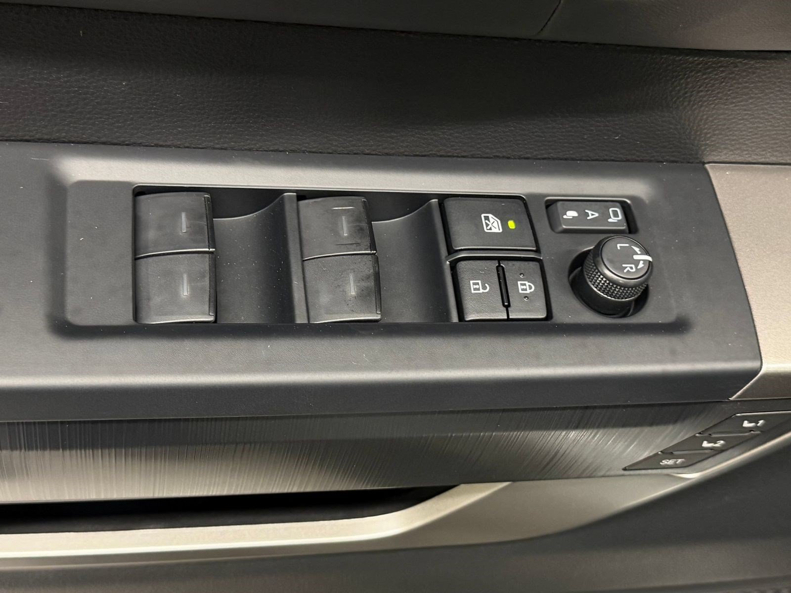 New 2026 Toyota Tundra Platinum AWD/4WD image 28