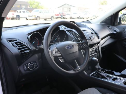Used 2017 Ford Escape SE AWD/4WD image 15