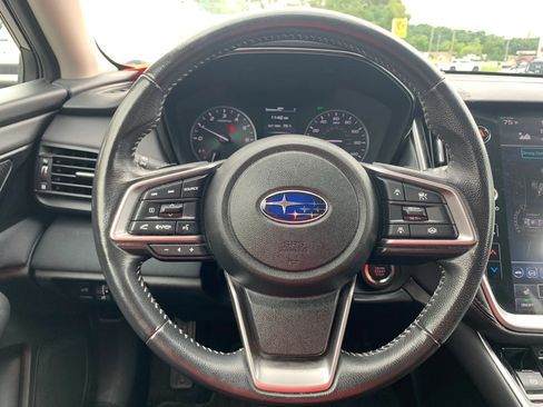 Used 2023 Subaru Outback Premium AWD/4WD image 10