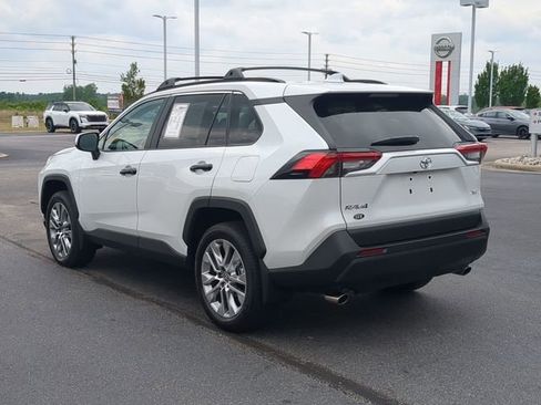 Used 2025 Toyota RAV4 XLE Premium FWD image 5