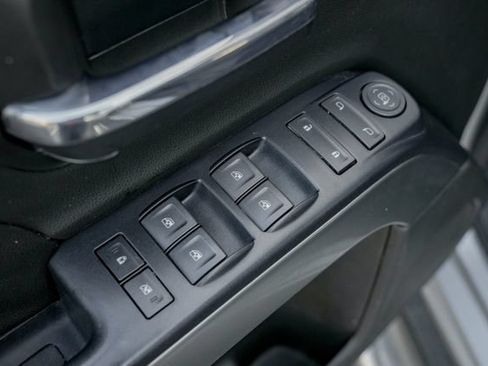 Used 2018 Chevrolet Silverado 1500 LT w/ All Star Edition AWD/4WD image 20