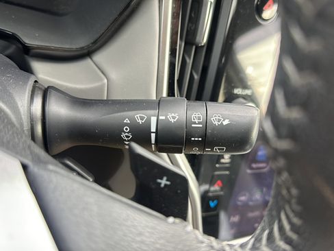 Used 2021 Subaru Outback Premium image 29