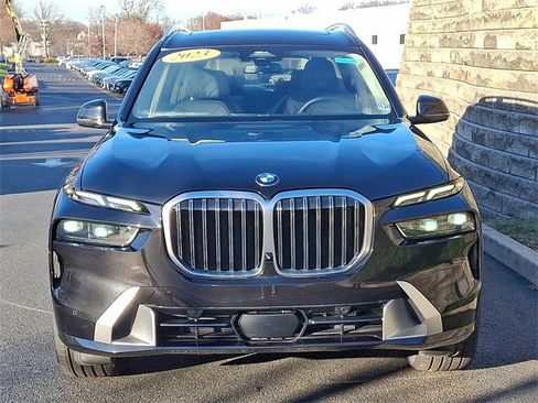 Used 2023 BMW X7 xDrive40i w/ Premium Package image 2