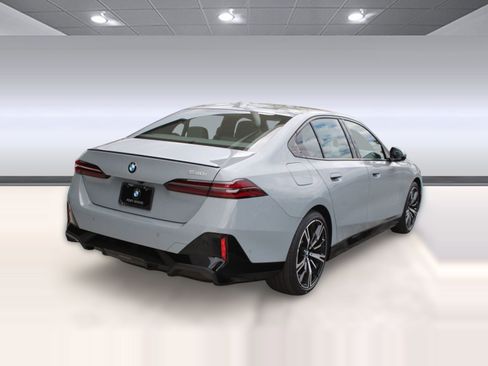 New 2026 BMW 530i w/ M Sport Package image 9