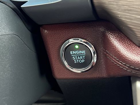 Certified 2024 Ford Expedition Limited image 25