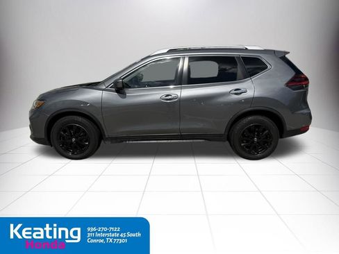 Used 2019 Nissan Rogue SV image 11