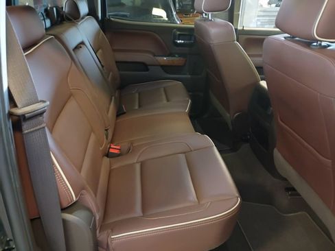 Used 2019 Chevrolet Silverado 2500 High Country AWD/4WD image 40