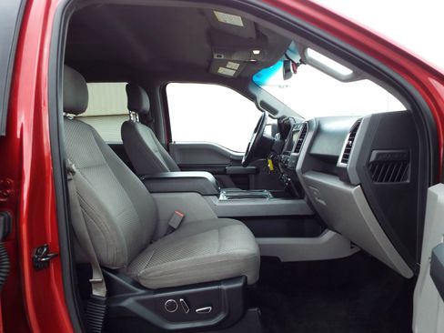 Used 2015 Ford F150 XLT w/ Equipment Group 302A Luxury AWD/4WD image 24