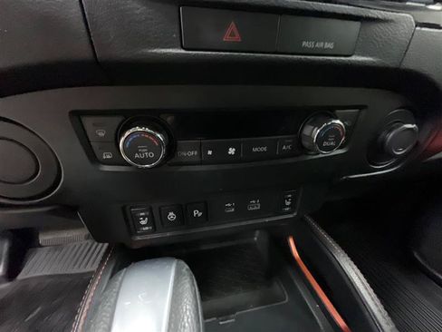 Used 2022 Nissan Frontier Pro-X RWD image 16