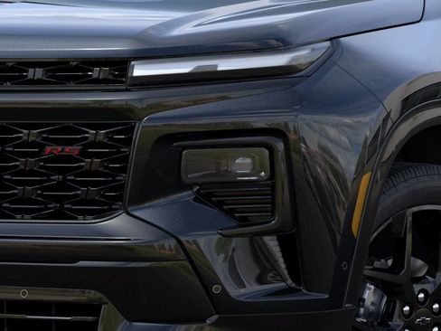 New 2026 Chevrolet Traverse RS w/ LPO, Floor Liner Package FWD image 10