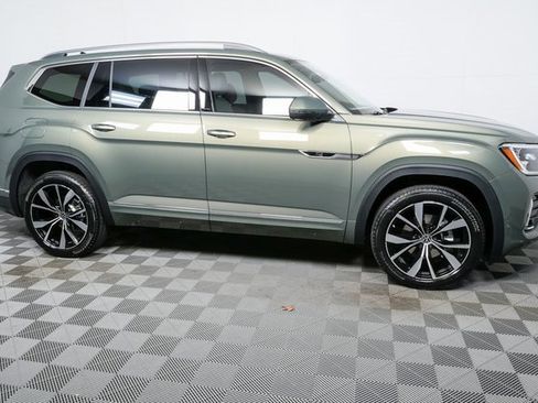 New 2026 Volkswagen Atlas SEL Premium R-Line image 2