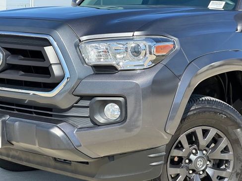 Used 2021 Toyota Tacoma SR5 image 3