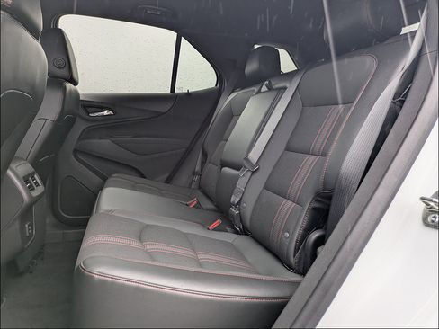 Used 2024 Chevrolet Equinox RS FWD image 14