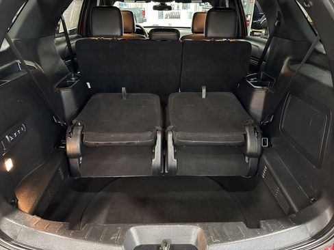Used 2018 Ford Explorer Limited w/ Equipment Group 301A image 16