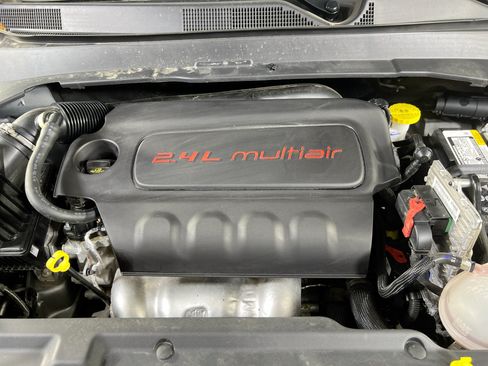 Used 2022 Jeep Compass Latitude AWD/4WD image 27