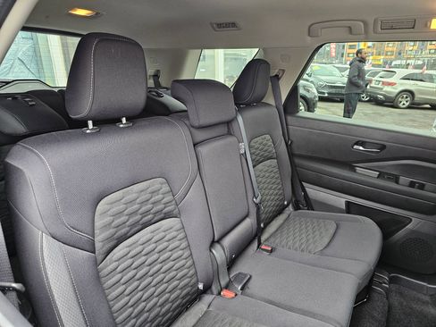 Used 2022 Nissan Pathfinder SV w/ Cargo Package image 14