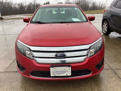 Used 2012 Ford Fusion SE image 2