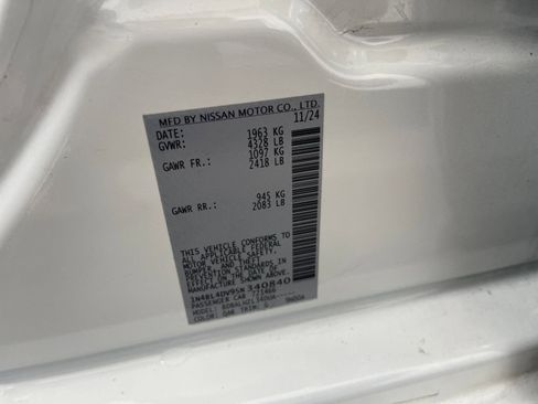 Used 2025 Nissan Altima 2.5 SV image 29