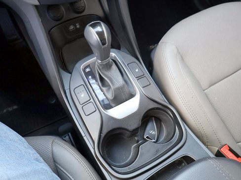 Used 2017 Hyundai Santa Fe Sport image 45