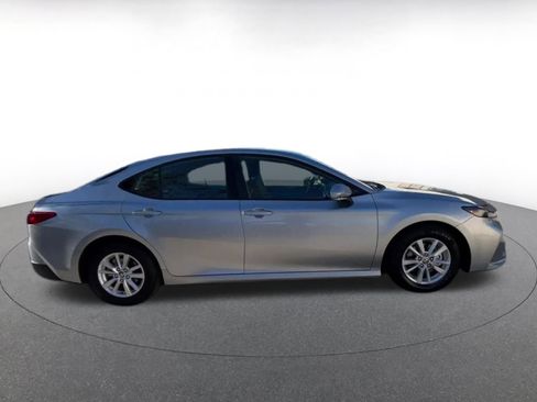 Used 2025 Toyota Camry LE image 16