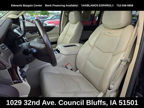 Used 2016 Cadillac Escalade ESV Luxury AWD/4WD image 15