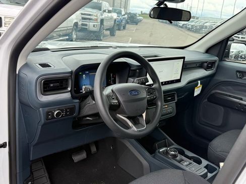 New 2025 Ford Maverick XL image 4