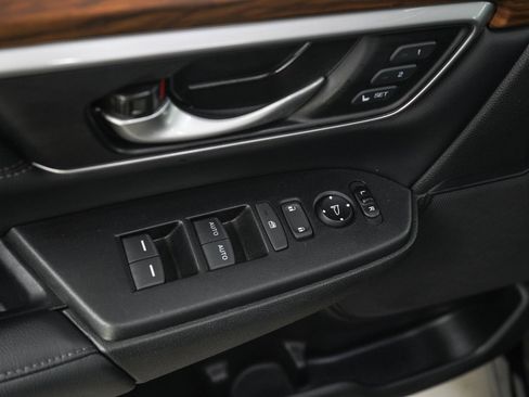 Used 2021 Honda CR-V Touring image 20