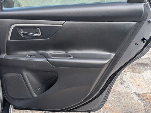Used 2018 Nissan Altima 2.5 SL FWD image 31