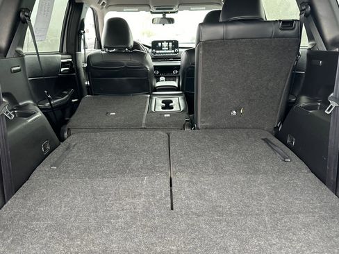 Used 2024 Mitsubishi Outlander SE image 17