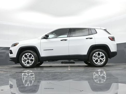Used 2025 Jeep Compass Sport AWD/4WD image 44