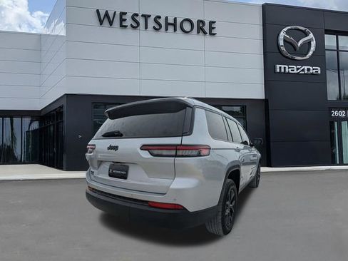 Used 2025 Jeep Grand Cherokee L Laredo AWD/4WD image 3