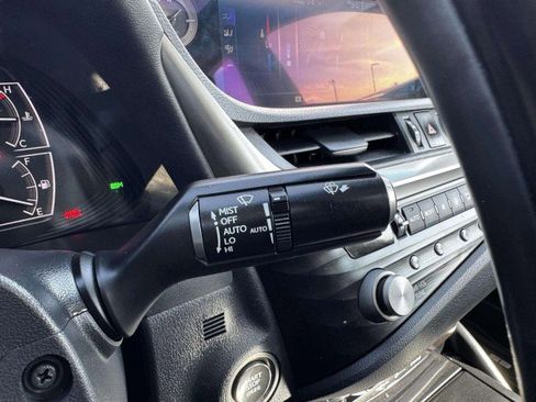 Used 2021 Lexus ES 250 w/ Premium Package image 24