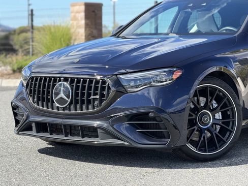 Certified 2025 Mercedes-Benz E 53 AMG e 4MATIC Sedan image 3