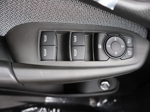 New 2026 Chevrolet TrailBlazer LT w/ Convenience Package FWD image 16