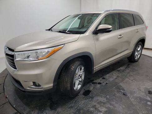 Used 2015 Toyota Highlander Limited image 3