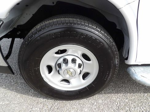 Used 2024 Chevrolet Express 2500 w/ Driver Convenience Package image 51