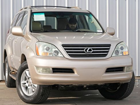 Used 2007 Lexus GX 470 w/ Navigation Package image 2