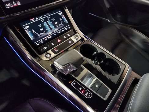 Used 2021 Audi Q8 Premium Plus image 40