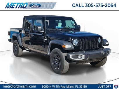 Used 2023 Jeep Gladiator Sport w/ Trailer Tow Package