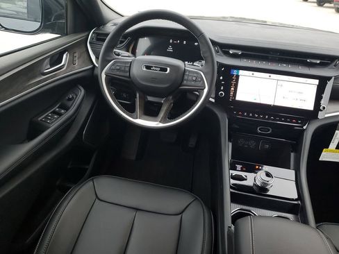 New 2026 Jeep Grand Cherokee Limited image 14