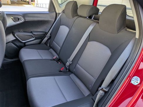 Used 2024 Kia Soul LX w/ Option Group 015 image 24