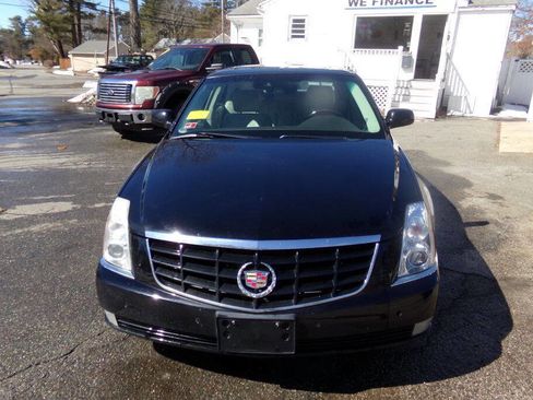 Used 2010 Cadillac DTS Premium w/ Driver Awareness Package FWD image 2