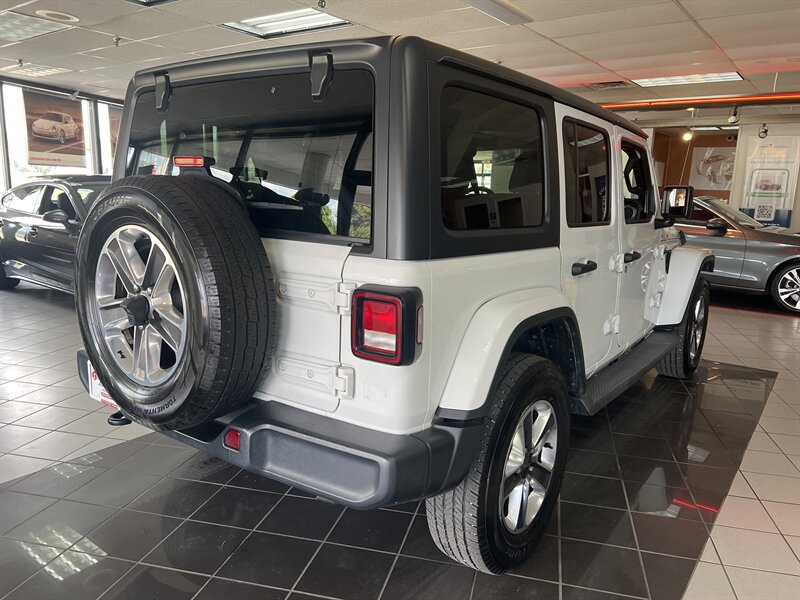 Used 2019 Jeep Wrangler Unlimited Sahara AWD/4WD image 5