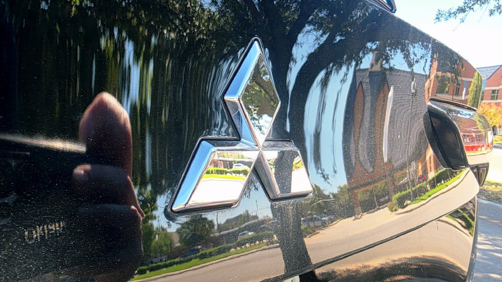 Used 2025 Mitsubishi Outlander AWD image 33