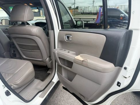 Used 2010 Honda Pilot EX-L image 9
